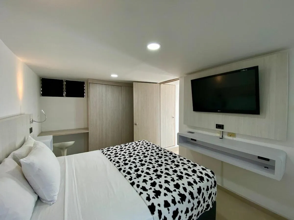 Modern High Floor Apartment In Poblado Medellin