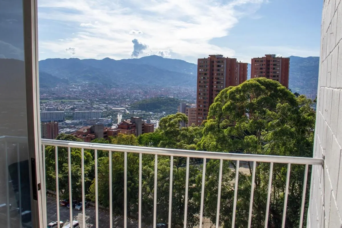 Modern High Floor Apartment In Poblado Medellin