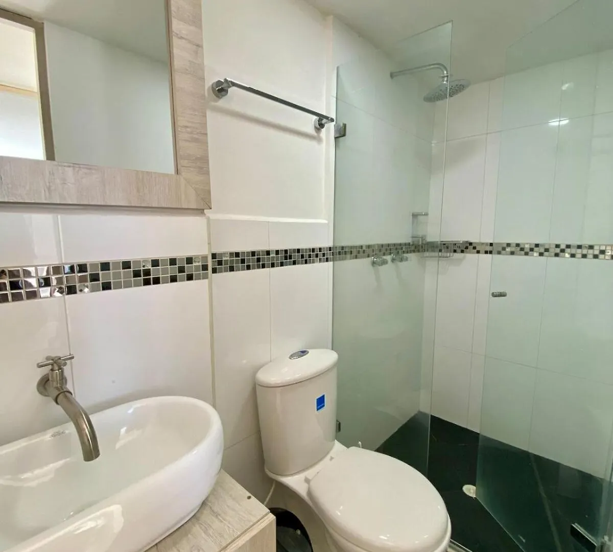 Modern High Floor Apartment In Poblado Medellin